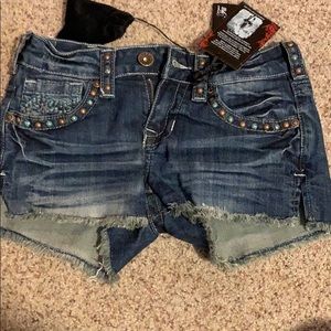 NWT cowgirl tuff shorts